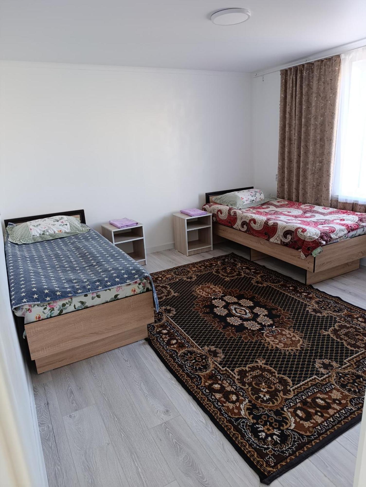 Center guesthouse Kochkor Extérieur photo