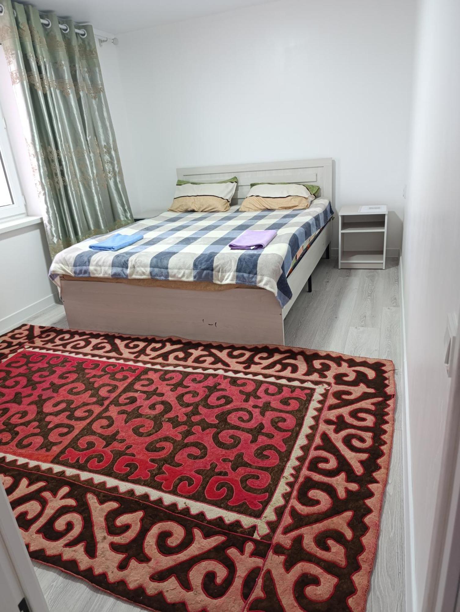 Center guesthouse Kochkor Extérieur photo